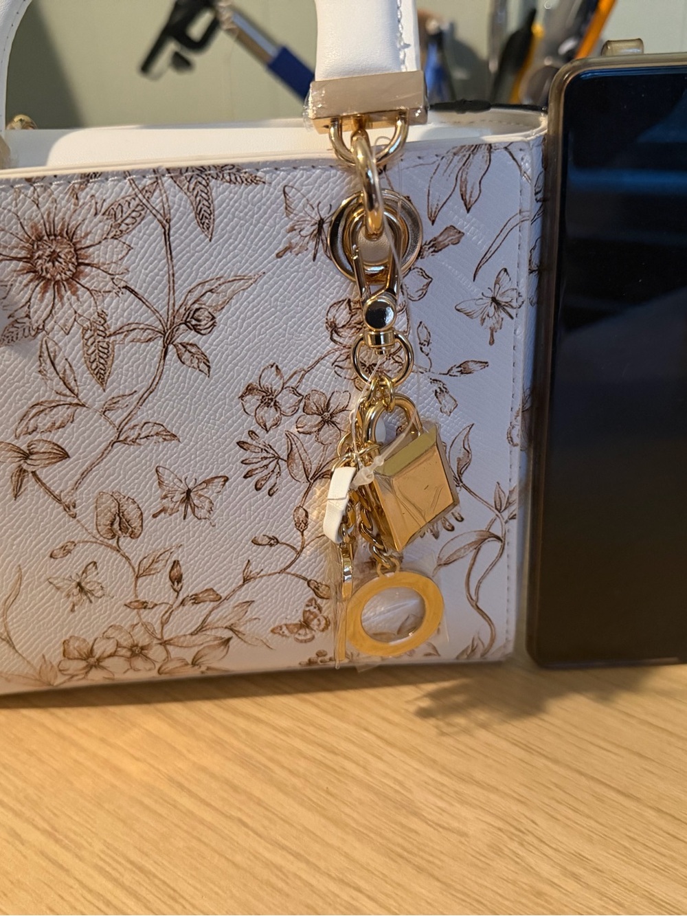 Aldo White Floral Satchel with Gold Charm - Picture 2 of 11